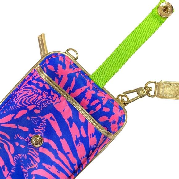 Lilly Pulitzer Clutch Wristlet - 4” x 6” x 2” - Picture 2 of 3